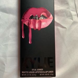 Kylie Lip Kit Posie K